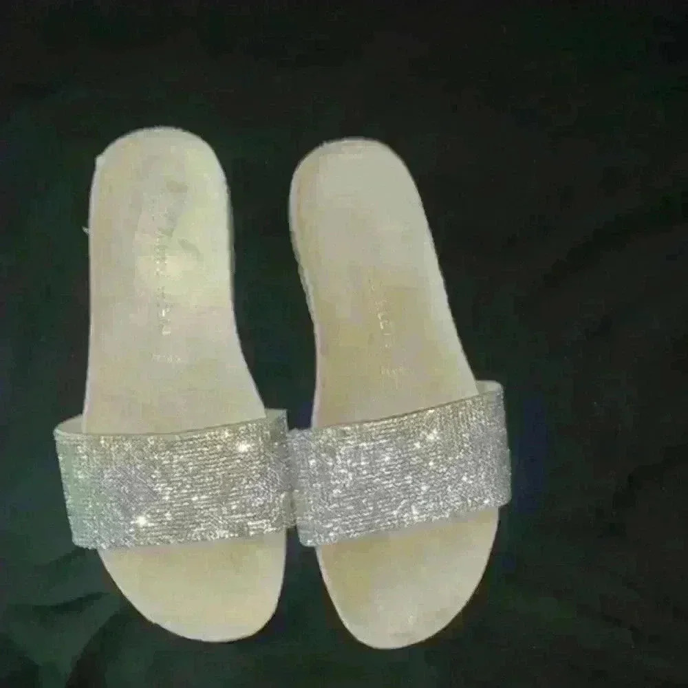 Anne Klein Woman’s sandals size 7